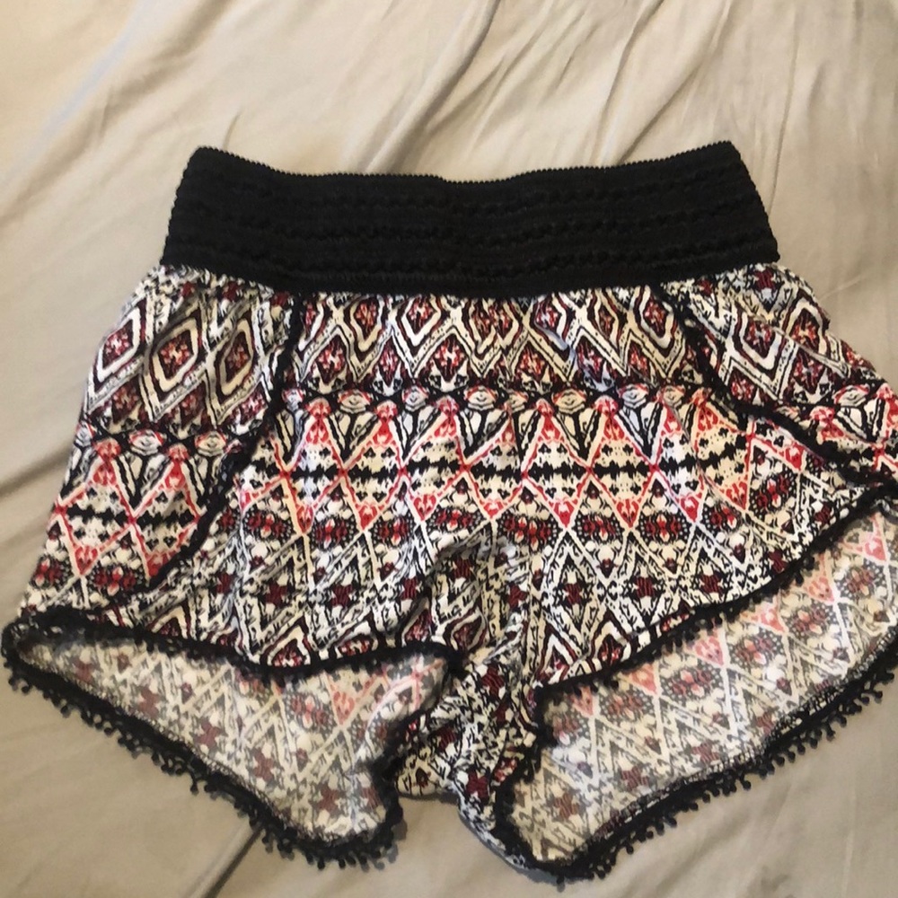 No boundaries shorts